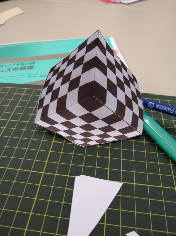 トリックアート作品立体