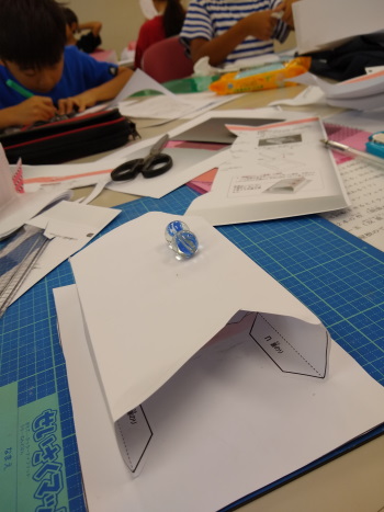 トリックアートガレージ屋根