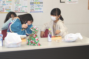 パソコン教室ドルフィン2021クリスマス会風景03