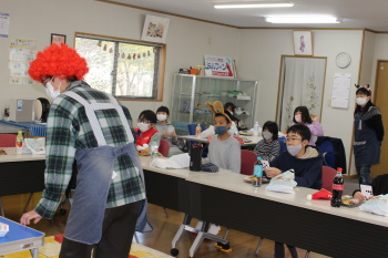 パソコン教室ドルフィン2022クリスマス会風景04