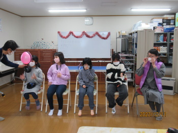 パソコン教室ドルフィン2022クリスマス会風景17