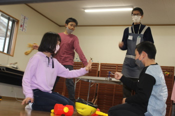 パソコン教室ドルフィン2022クリスマス会風景36